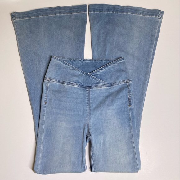 We The Free Venice Beach Flare Retro Soft Stretch Jeans Size 26 - Picture 7 of 16